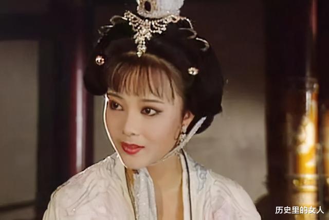 武则天|82岁武则天容光焕发，为何退位不到一年暴毙？专家：生活太乱！