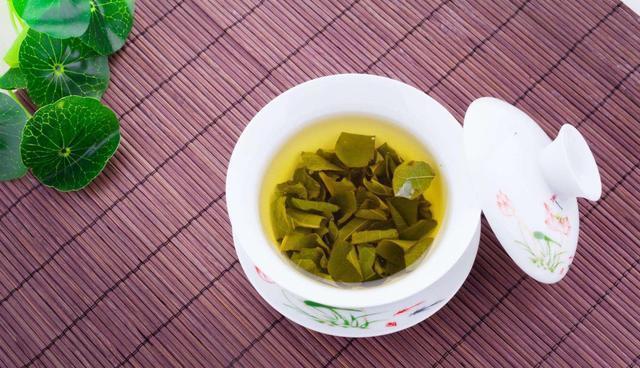 「咖啡」减脂最明显的5种饮料，全是女生最爱，只要坚持喝，体重哪敢上百