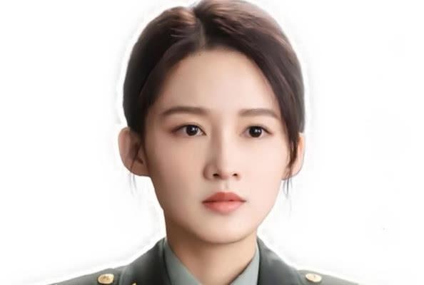 「李沁」李沁版《太阳的后裔》未播先火，看到男主后：又是一部爆款剧