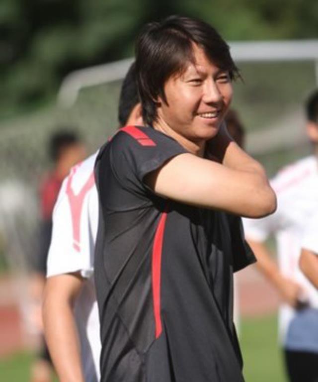 【国足】好消息！国足最强攻击阵容将诞生，高拉特入队时间曝光，李铁笑了