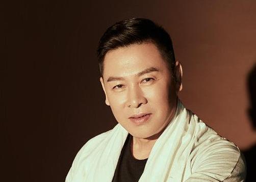 胡亚捷■2007年洁癖男胡亚捷：这日子没法过了，离婚！汤静：谁怕谁，离就离！