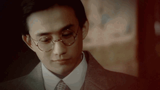 黄磊|贾静雯深夜给黄磊发短消信：\我想你\，黄磊回应简单粗暴：她有病