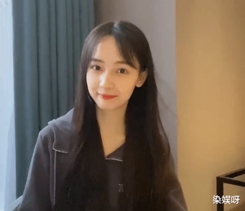 秦牛正威:刘雨昕虞书欣还在争C位,秦牛正威已接拍电影,她到底什么背景?