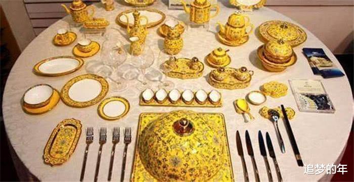 淮扬菜■中国最顶级饭局：一场国宴是怎么吃的？看了后口水止不住的流！