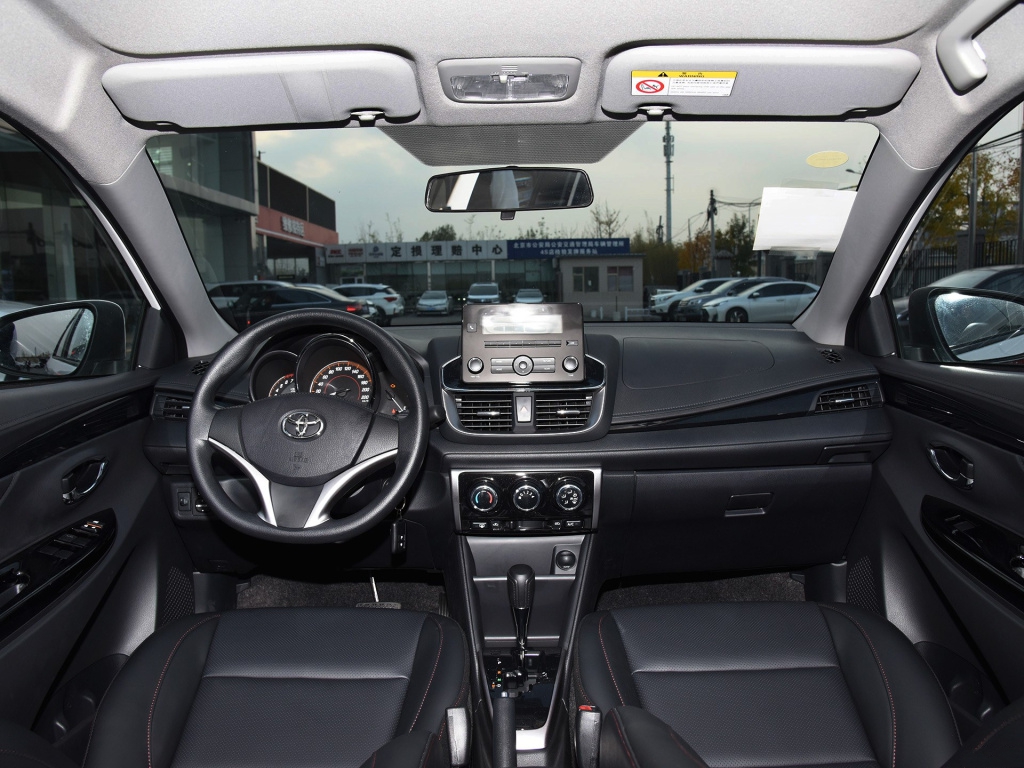 「丰田致炫」致炫成功了，落地才7.5万，配置增加一大堆，关键10 年开不坏