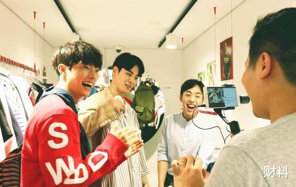 央行@又一行正在“拖垮”年轻人！央行已发“警示”，人均负债127900元