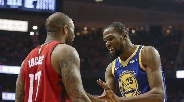 「火箭队」爆砍17分15板5盖帽！内线猛将喊话火箭，最后一块冲冠拼图？