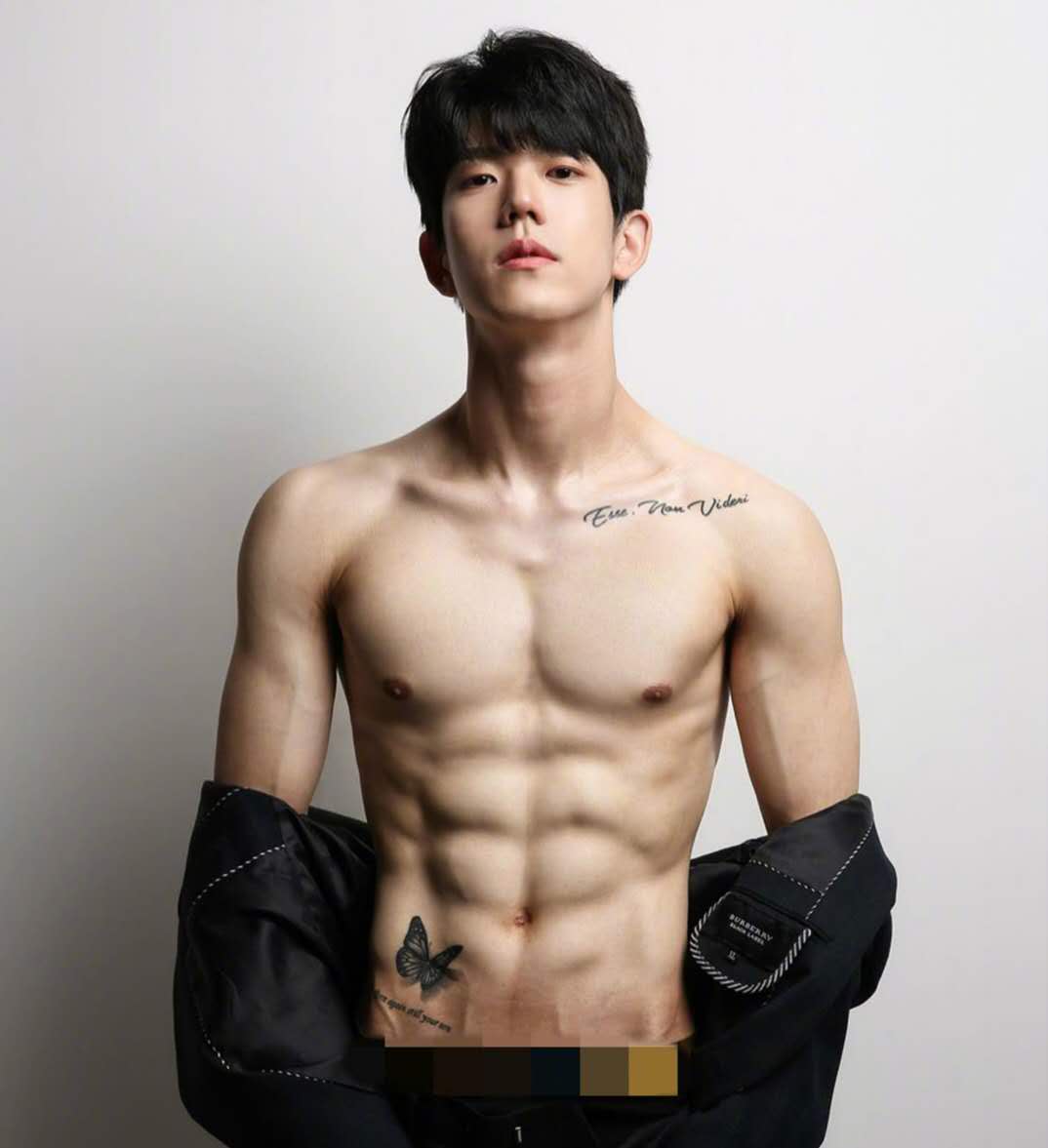 金秀贤：这分明是整容嘛！ 南太铉乐队鼓手掉肉90斤，帅成“金秀贤”！