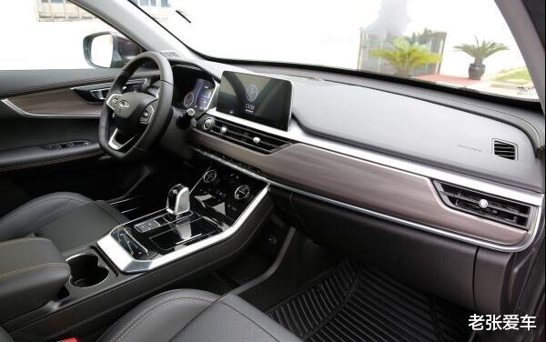 「瑞虎8」低至7.98万，不买途观L就买它，车宽1米86油耗7，一年卖出13万辆