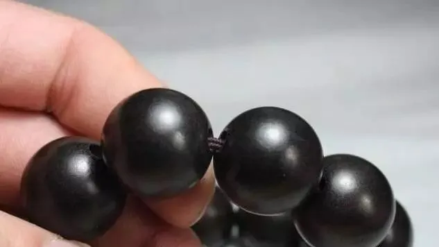 沉香|100元就能搞定的10大木质手串！秋天了来一串吧