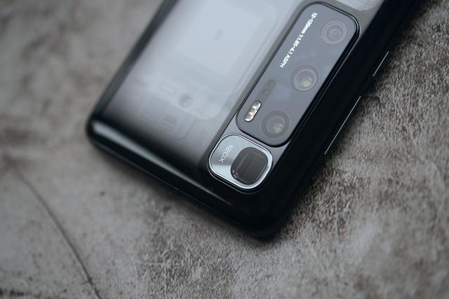 小米科技|小米10至尊纪念版为何热销?仅看外观,就能发现高级感