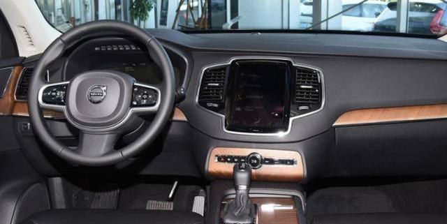 哈弗H6|纯进口却被埋没,车内接近0异味,如今跌13.59万,可惜少人懂它