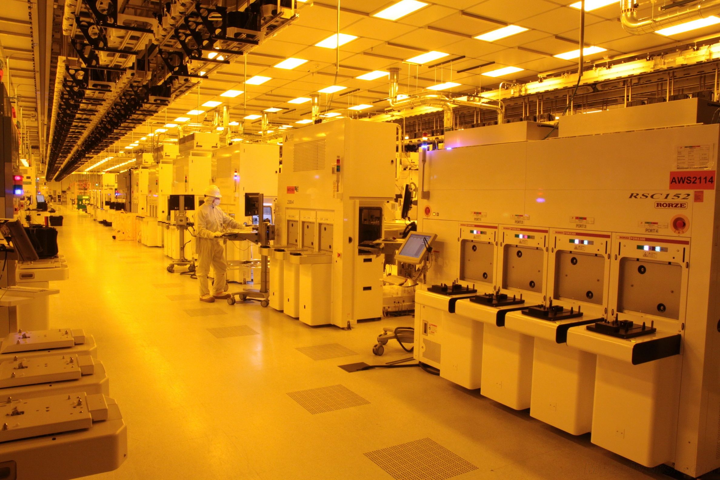 芯片|麒麟芯片复产有望?日媒传来消息,中企正在收购日本光刻机技术