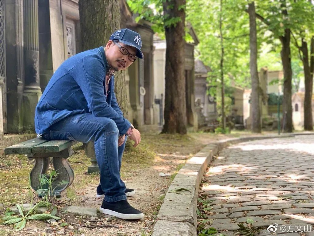 「方文山」天青色等烟雨,而我在等你:中学毕业的方文山,写出华语乐坛的璀璨