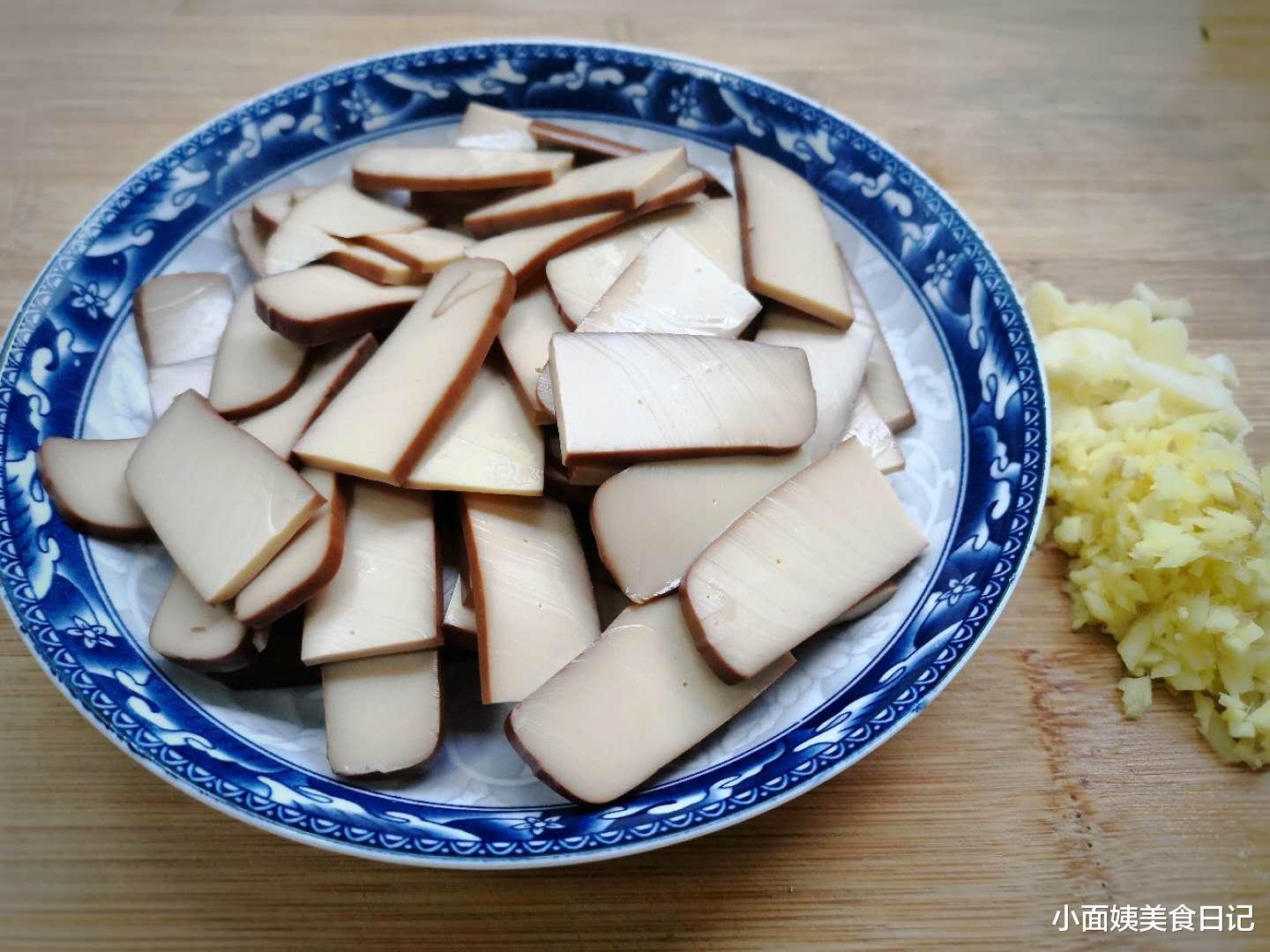 食材|这俩食材一起炒,想不到竟然这么好吃,比肉香,可惜很多人不知道