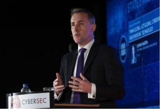 华为|英国刚将华为拒之门外，2国就宣布将为华为5G开绿灯，打脸英媒