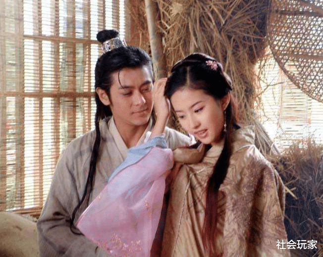 天龙八部：曾经搭档林志颖出演《天龙八部》，如今却无戏可拍，沦为搞笑网红