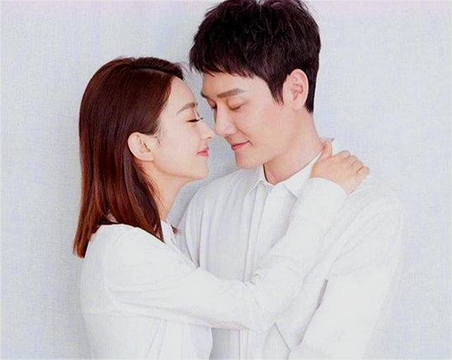 赵丽颖■赵丽颖探班冯绍峰，1个小动作暴露夫妻关系，网友：被骗了