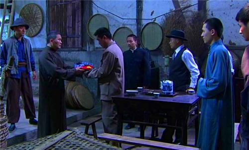 蓝田|1956年，上海一卖冰棒小贩被逮捕，后在万人大会被枪决，他是谁？