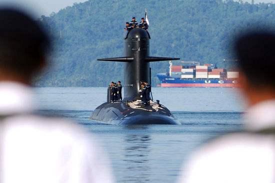 菲律賓采購法國潛艇，雙方激烈爭論討價還價，突然一句話現場安靜-圖5