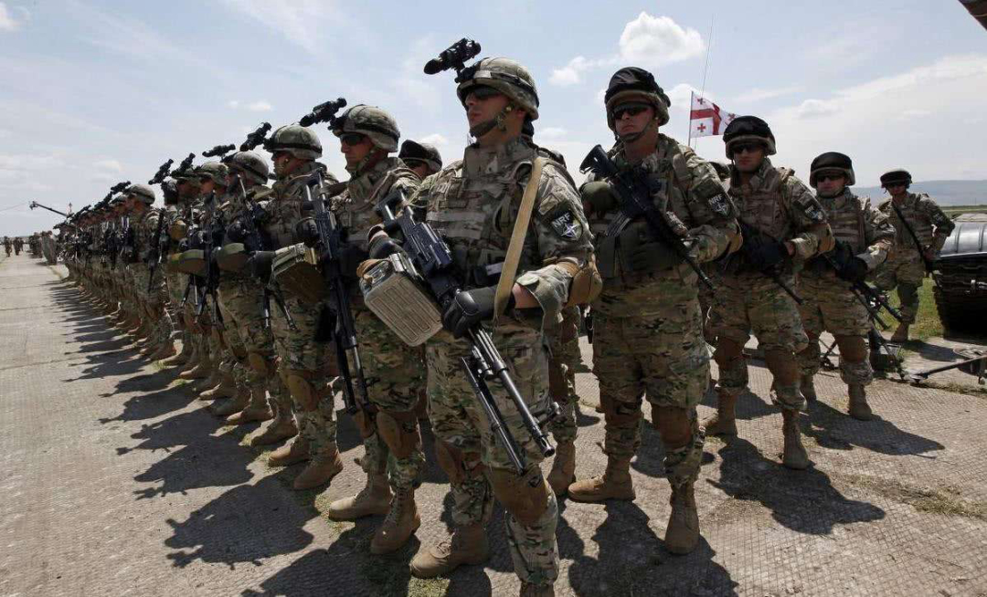 印度|美国一个师有17000人,印度一个师15000人,中国一个师呢?