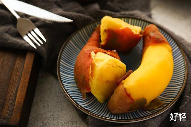 杨幂|杨幂近照“赛天仙”,腰还没巴掌宽,瘦身秘诀:不吃米饭,吃它们