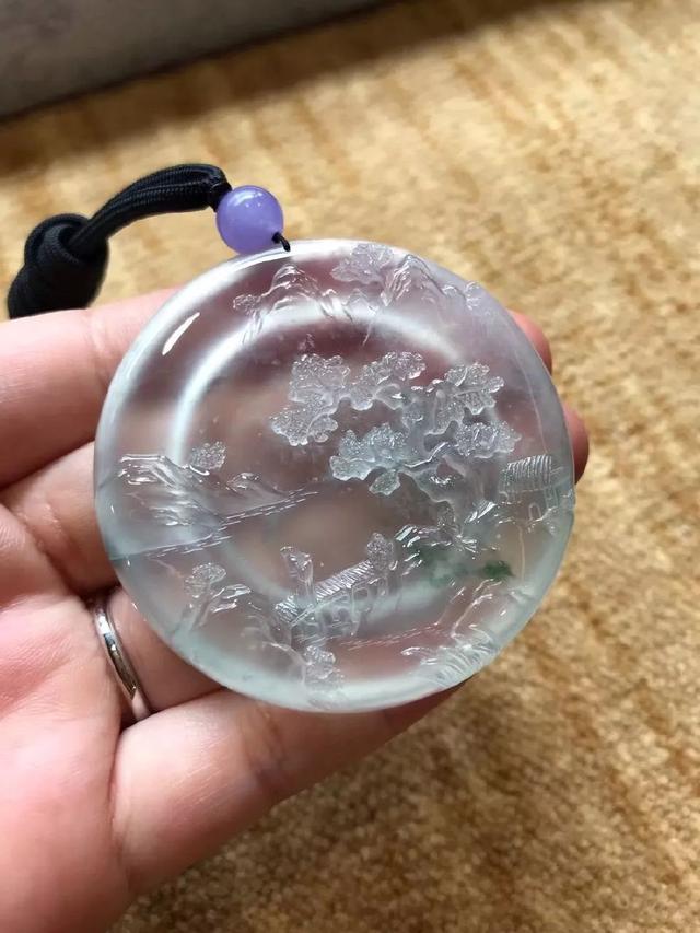 『凤眼菩提』影响翡翠品质的五大因素：种、水、色、底、工