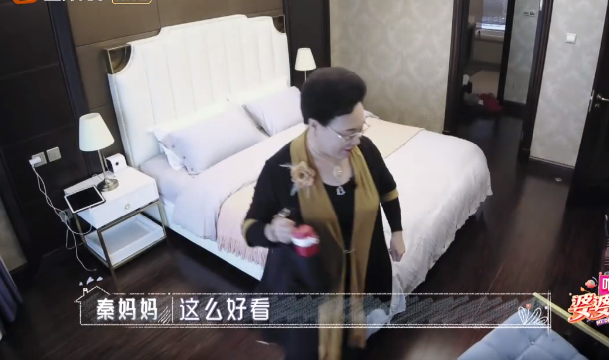 [伊能静]伊能静给婆婆安排了个小次卧，走进秦妈妈的表情变化让人心疼！