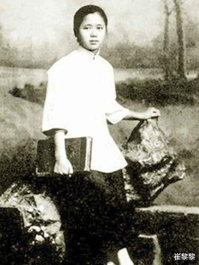 『梁启超』梁启超的妾，一生无名分，为梁家养出了九子才俊，82岁却曝尸牛棚