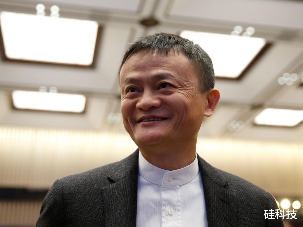 [京东]马云扶持的“黑马”突然发声，京东或很受伤，刘强东面临两难！