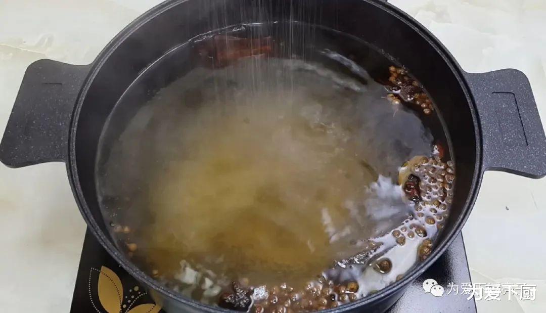 #腌鸡蛋#腌鸡蛋这做法才正宗，掌握配方比例，个个出油冒泡，真的太好吃了