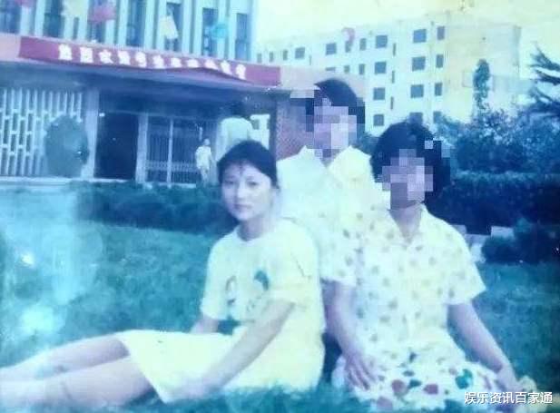 苟晶：顶替苟晶上大学的女子今过的如何？父亲“铺路”都不会走，沦为摆地摊！