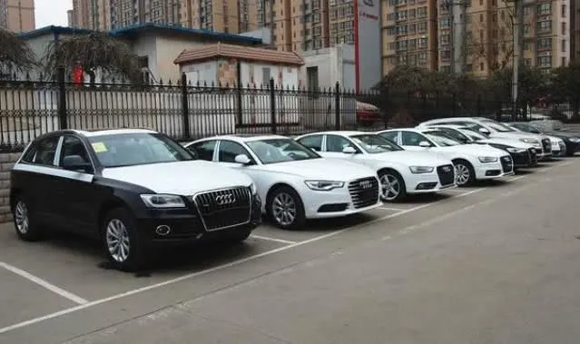 比亚迪@奥迪A6L库存成灾，车贩子：8万一台开走，价格还能再商量