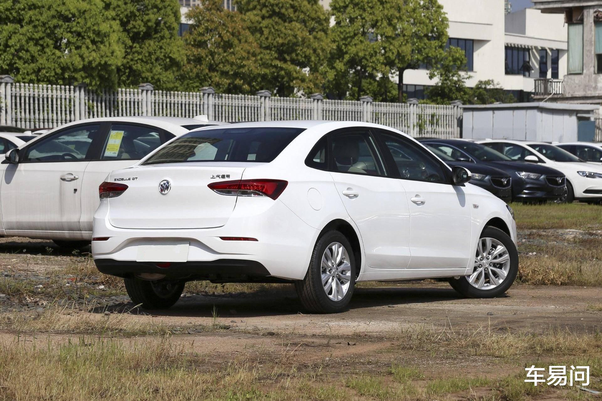 『大众朗逸』降价近4万、30天卖掉30, 643台！重回四缸，英朗挤掉卡罗拉又爆红