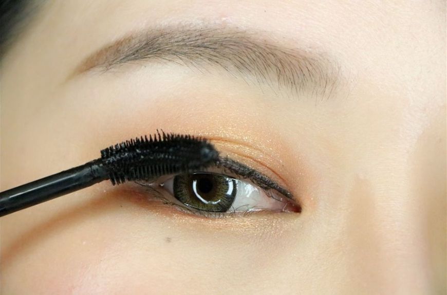 化妆品@女人家里这三种化妆品, 赶紧扔掉别用, 特别是最后一个, 越用越伤脸