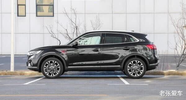 『宝马X1』果断放弃宝马X1，起步2.0T车宽1米9，18万开出50万档次，漂亮