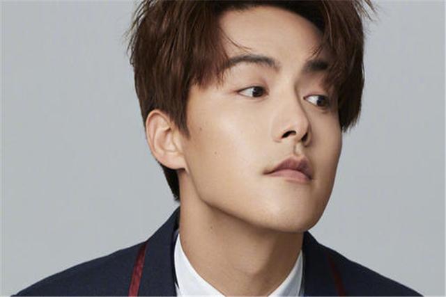 马天宇|马天宇：妈妈自杀在中秋节，药是我买的，他的温柔是伤痛给的