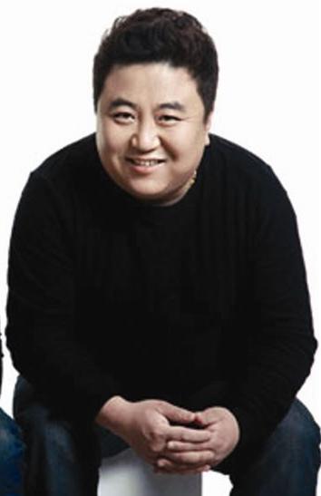 冯巩：唏嘘！曾与冯巩在春晚搭档而成名，走红后四处行骗，如今锒铛入狱