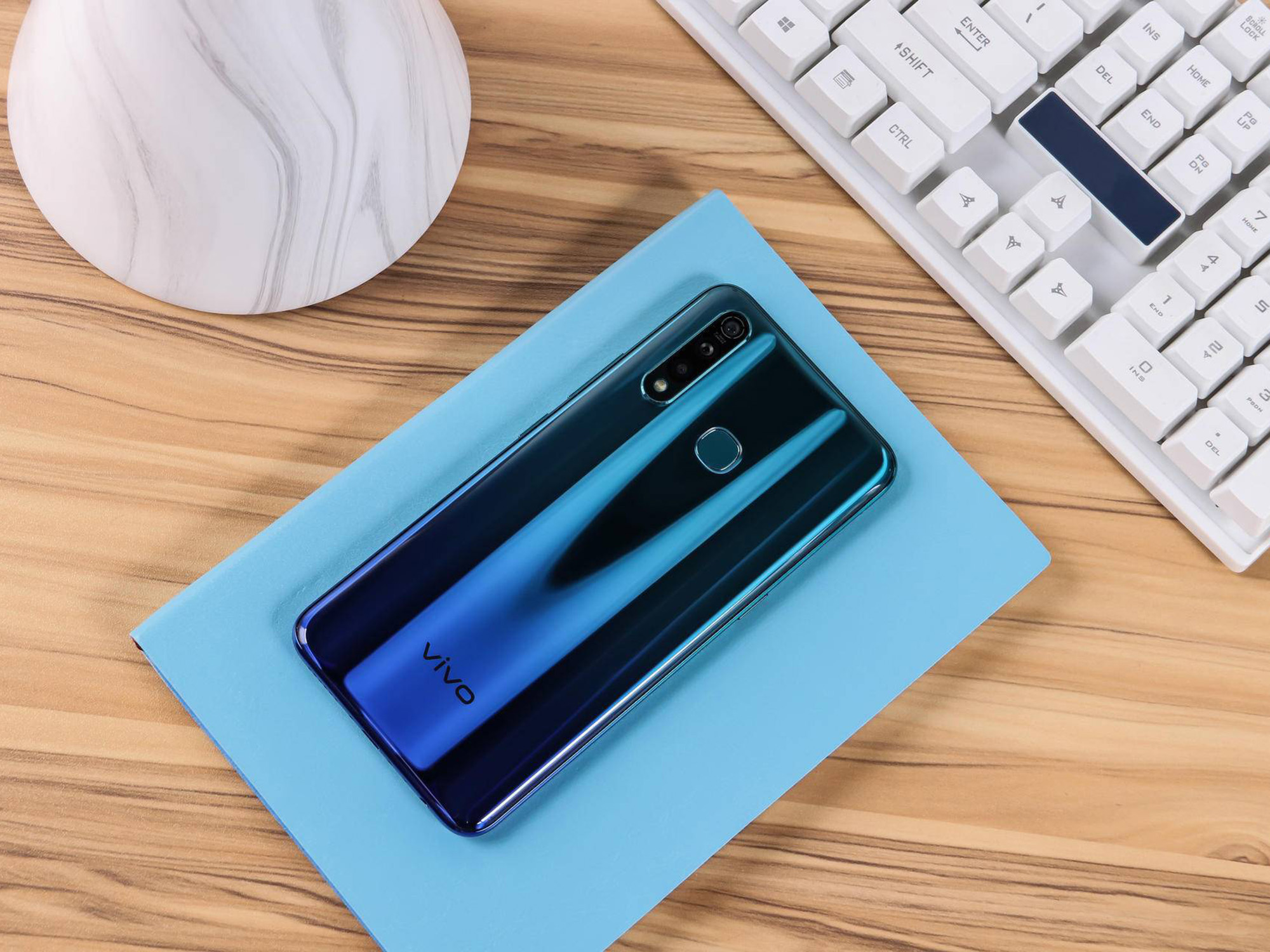 「vivo」从去年618火到今年618，这款国产千元机，8+128GB已降至1198元