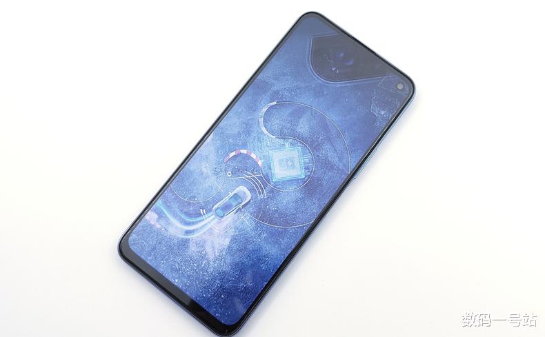 iqoo：iQOO Z1首发天玑1000+，打造最低价性能旗舰，与Neo3区别在哪？