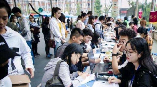 高校|教育部通知：撤销五所大学“招生资格”，高校新生：庆幸自己没报