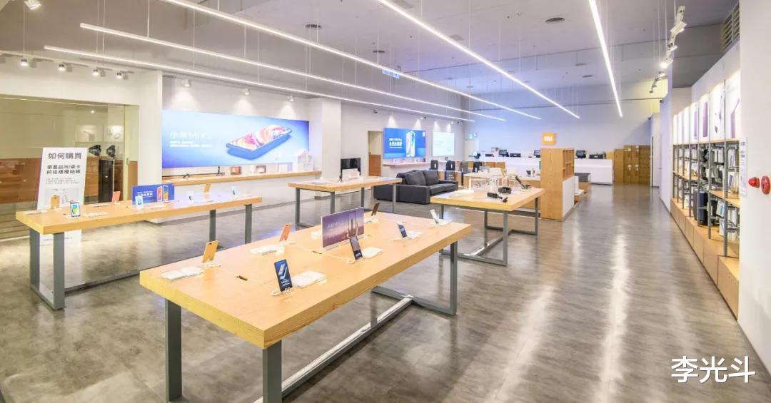 小米科技|小米的下一个十年，雷军何去何从？