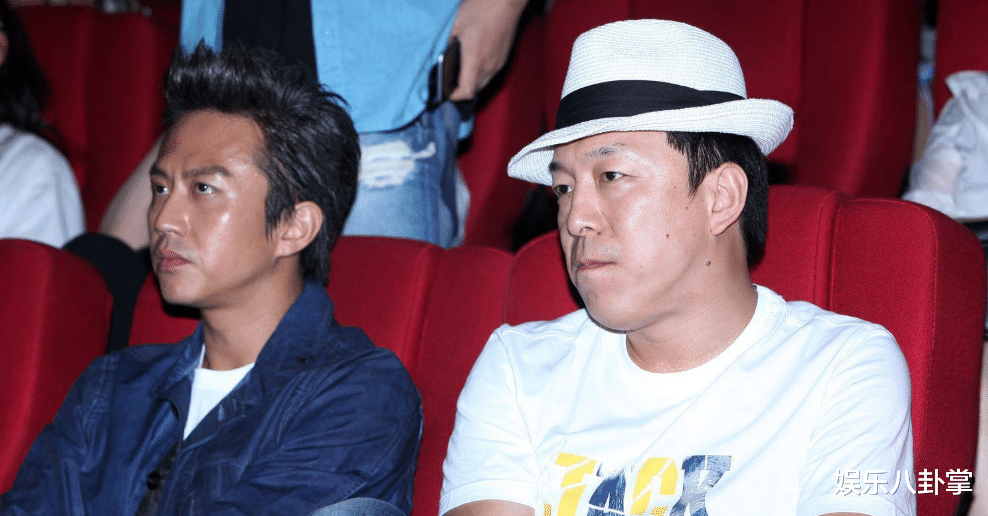 高鑫|妻子拍戏坠马致瘫痪，他放弃大好事业不离弃，今妻子爆火他却无名