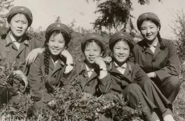 结婚|50多年前，女大学生因一句玩笑，嫁给了当地农民，后来怎么样了？