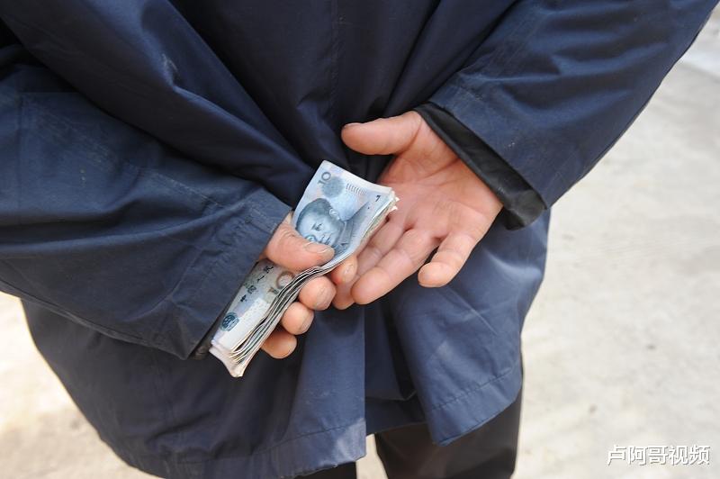 「自媒体」做自媒体能赚钱，那么平台为什么会给钱呢？看看原理是怎样的