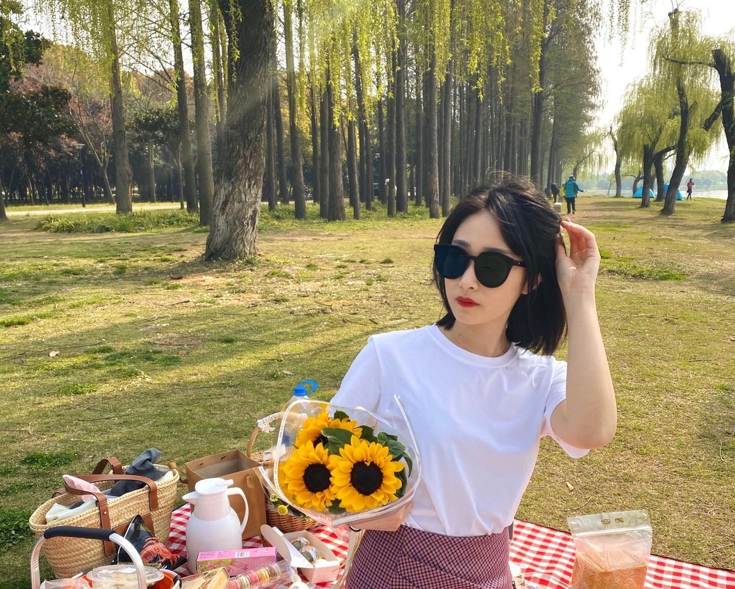 [发型]“波波头”已经过时，2020年流行的是“初恋发”，明星都换上了！