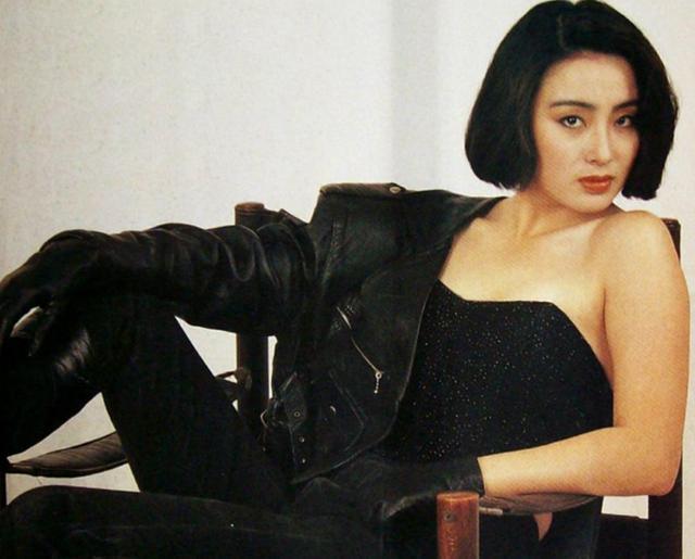 三十而已|52岁张敏近照曝光，曾经的丰润迷人到现在精瘦健康，这样的转变网友难过