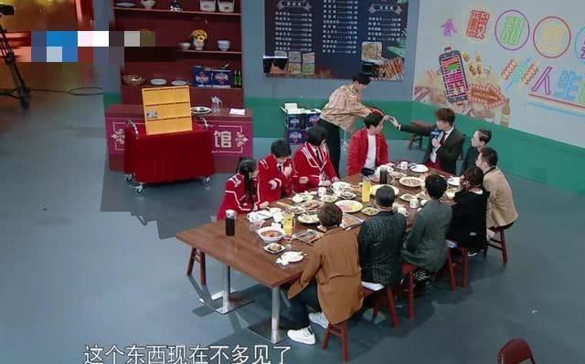 潜规则：《王牌对王牌5》播出争议不断，演员一旁站立，暴露“潜规则”