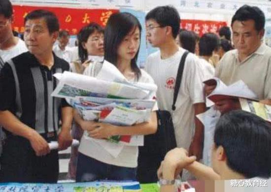 高校|考生被录取不去报到，高校招不满很无奈，低分考生：你不去早说啊