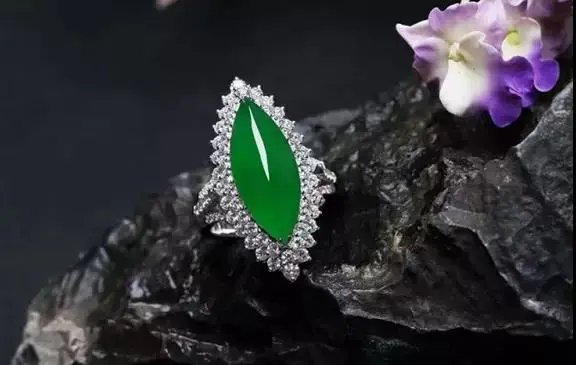 翡翠|高级翡翠，素面为王！